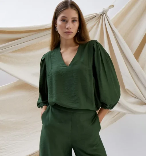 DAMES Minus Blouse