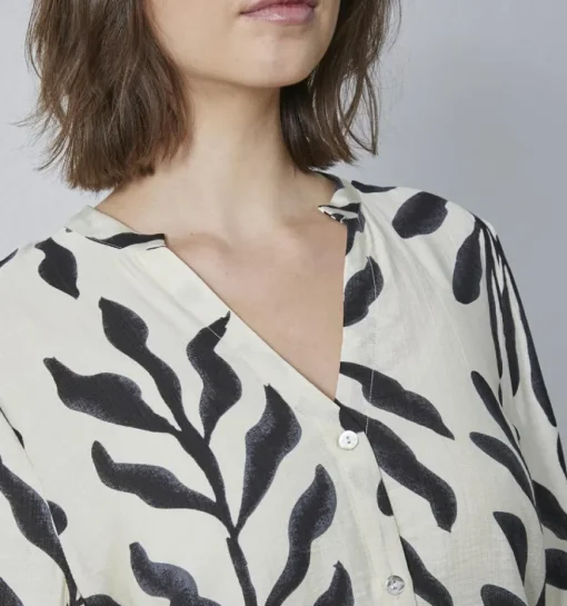 DAMES Sisters Point Blouse