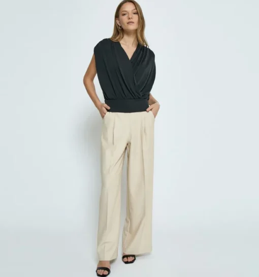 DAMES Minus Blouse