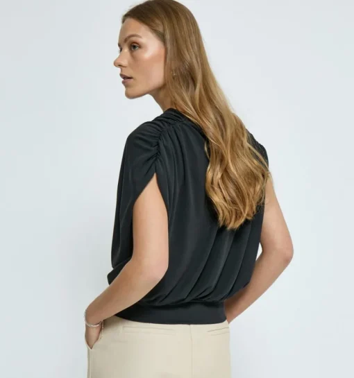 DAMES Minus Blouse