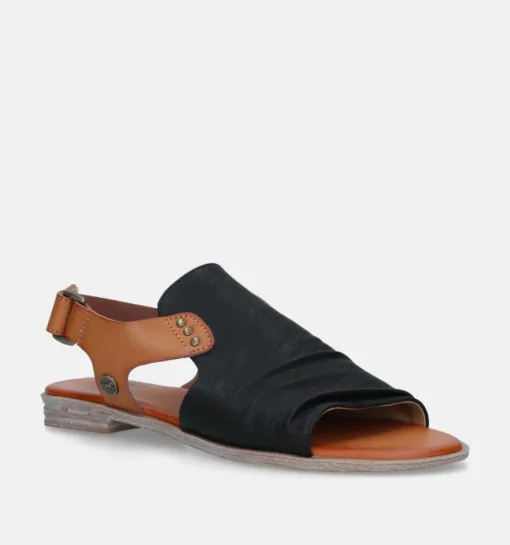 DAMES Mustang Sandalen