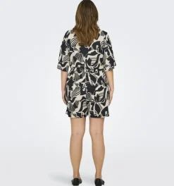 DAMES ONLY Carmakoma Short