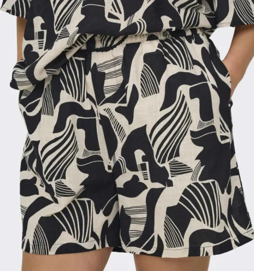 DAMES ONLY Carmakoma Short