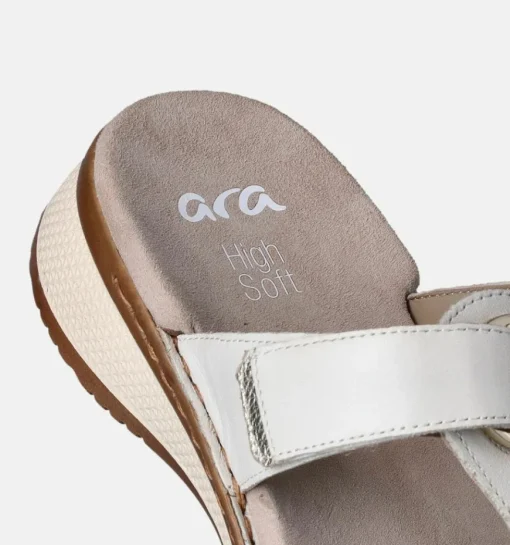 DAMES Ara Slippers op sleehak