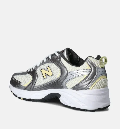 DAMES New Balance Sneakers geel