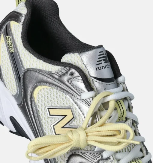 DAMES New Balance Sneakers geel