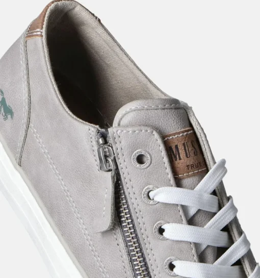 DAMES Mustang Sneakers