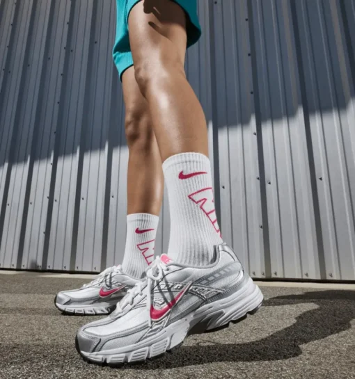 DAMES Nike Sneakers zilver
