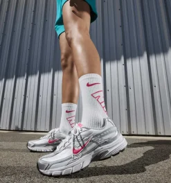 DAMES Nike Sneakers zilver